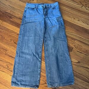 Banana Republic wide leg jeans. Size 29. Medium wash
